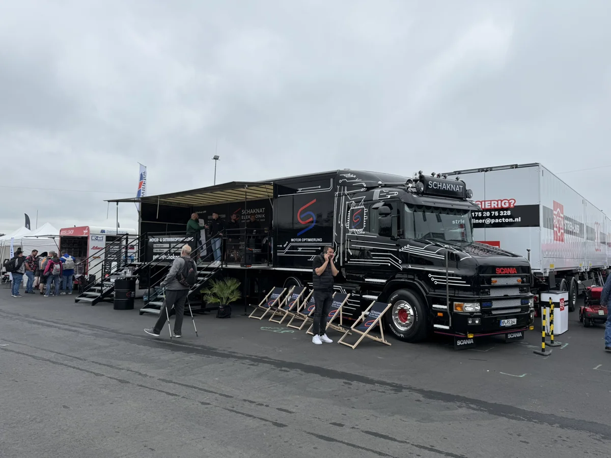 Schaknat auf der Messe — Scania Präsentation
